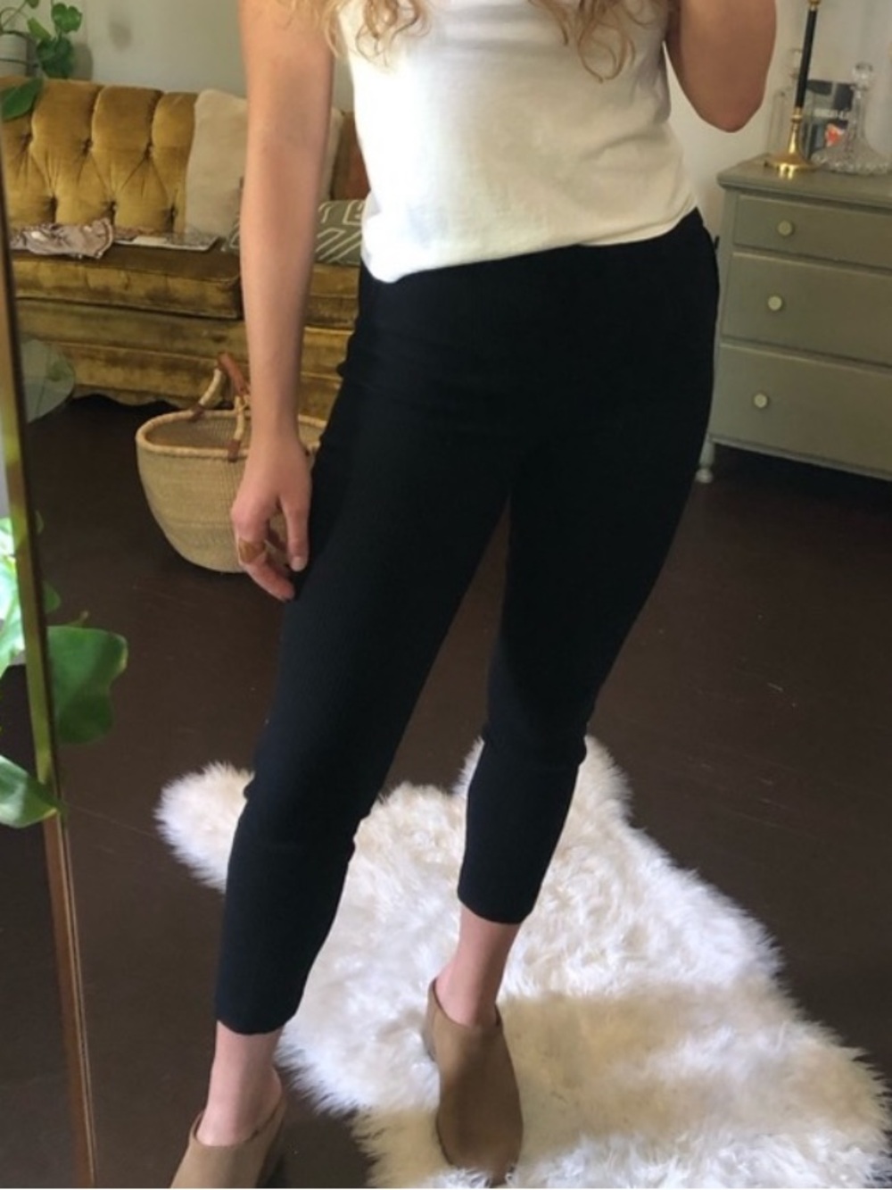 Sewed shut pocket black stretchy trousers